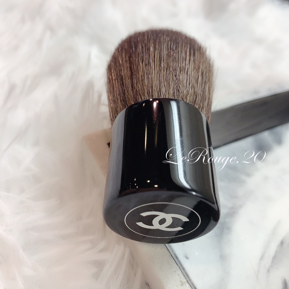 CHANEL LES PINCEAUX DE CHANEL Kabuki Brush